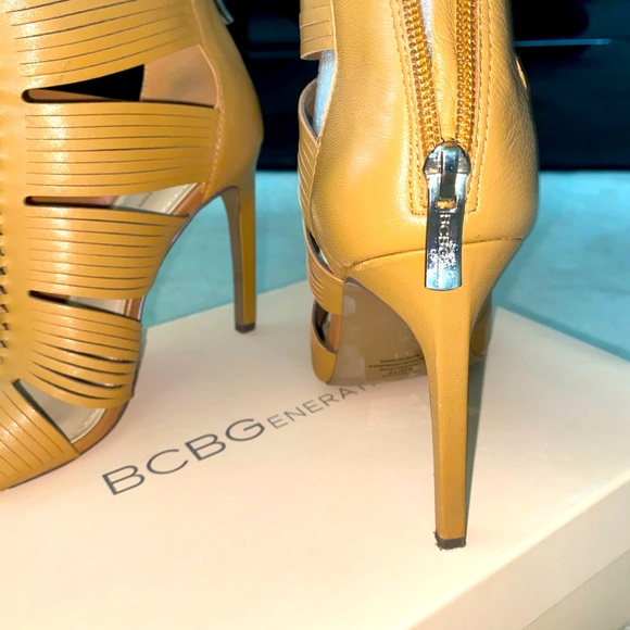 BCBGeneration heels - Picture 3 of 5